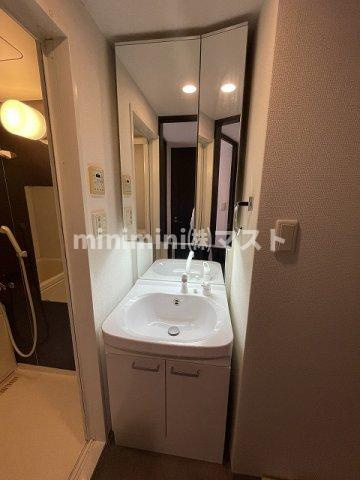 大阪市浪速区敷津西１丁目の賃貸マンションの洗面所