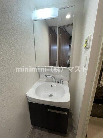 大阪市浪速区桜川４丁目の賃貸マンションの洗面所