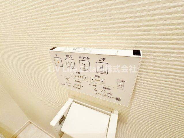 小平市学園西町３丁目のアパートの洋室
