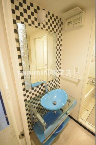 大阪市浪速区桜川２丁目の賃貸マンションの洗面所|他号室参考写真です