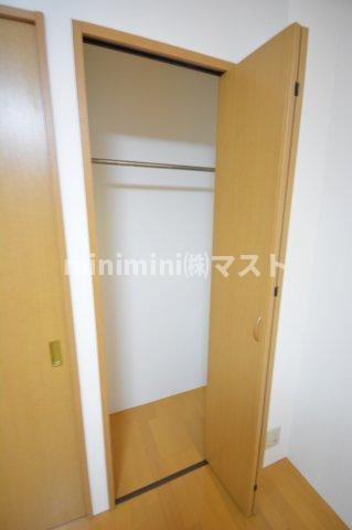 大阪市浪速区敷津東２丁目の賃貸マンションの収納