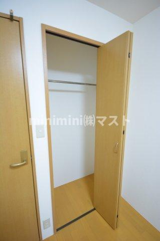 大阪市浪速区敷津東２丁目の賃貸マンションの収納