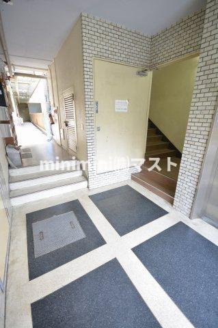 大阪市浪速区元町３丁目の賃貸マンションのロビー