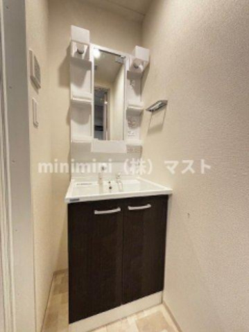 大阪市浪速区日本橋東３丁目の賃貸マンションの洗面所|別部屋参考写真