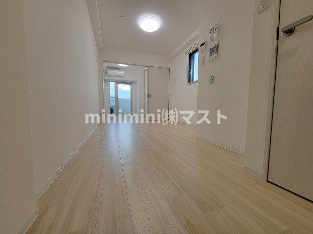 大阪市浪速区元町３丁目の賃貸マンションの居間・リビング