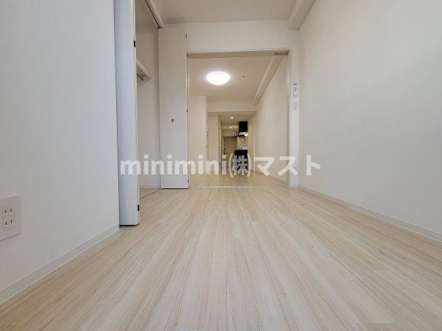 大阪市浪速区元町３丁目の賃貸マンションの洋室