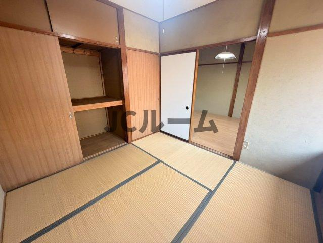 メゾン繁栄の和室