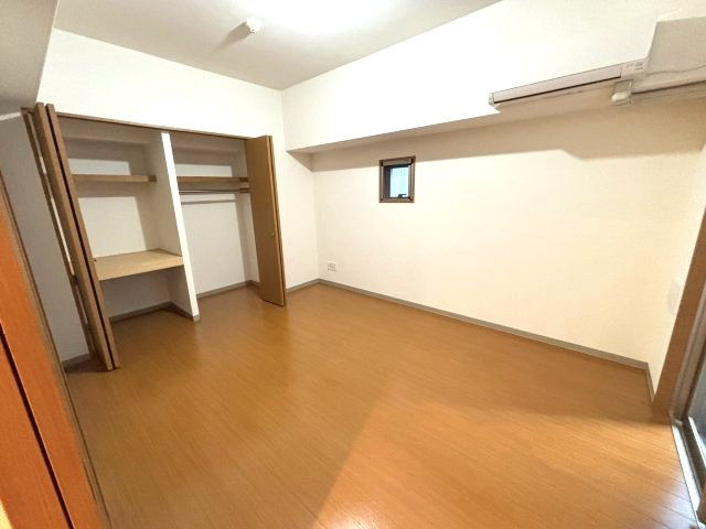 グラビスコート国泰寺の居間・リビング