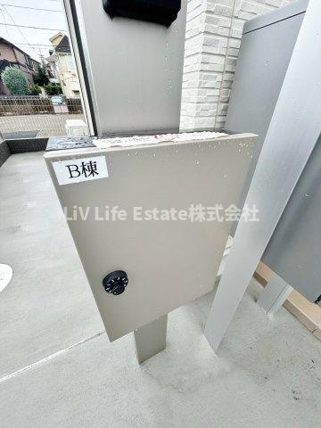 西原町5丁目貸家　B棟 