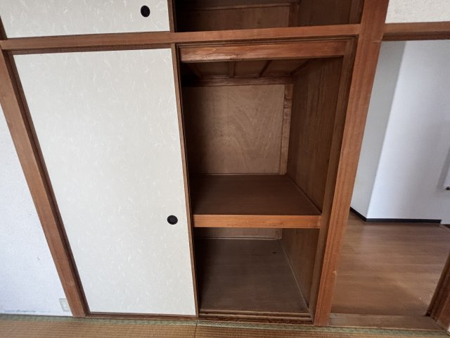 神戸市灘区八幡町４丁目の賃貸マンションの収納