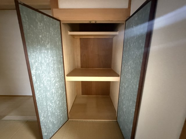 神戸市灘区八幡町４丁目の賃貸マンションの収納
