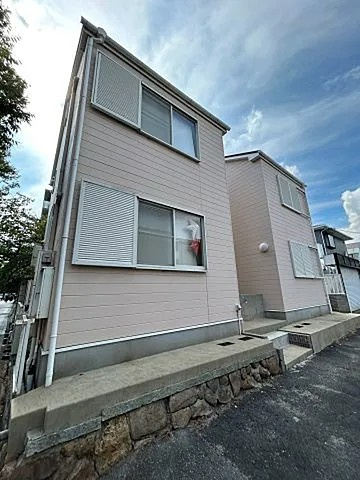 芦屋市船戸町のアパートの外観