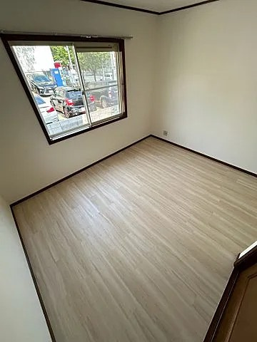 芦屋市船戸町のアパートの居間・リビング
