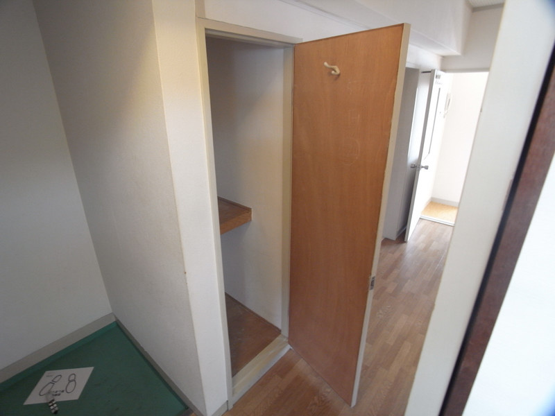 神戸市中央区花隈町の賃貸マンションの収納