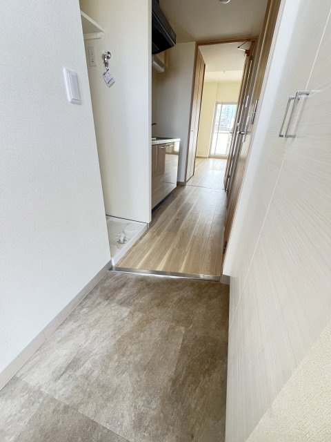 神戸市中央区磯辺通２丁目の賃貸マンションの玄関