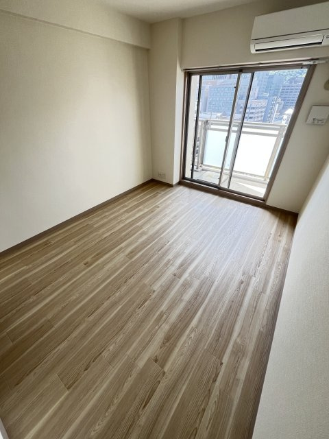 神戸市中央区磯辺通２丁目の賃貸マンションの居間・リビング