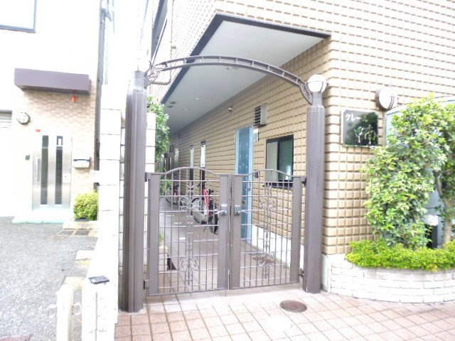 神戸市東灘区本庄町３丁目の賃貸マンションのエントランス