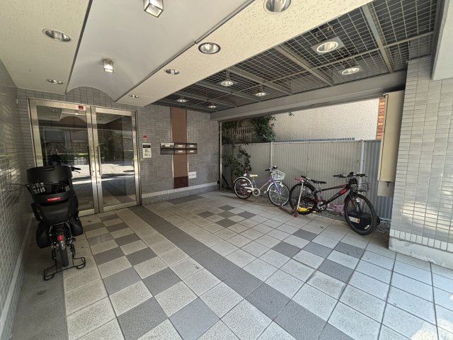 神戸市中央区野崎通２丁目の賃貸マンションのロビー