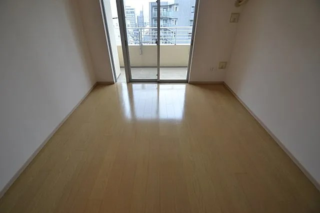 神戸市中央区下山手通３丁目の賃貸マンションの居間・リビング