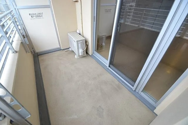 神戸市中央区下山手通３丁目の賃貸マンションのバルコニー