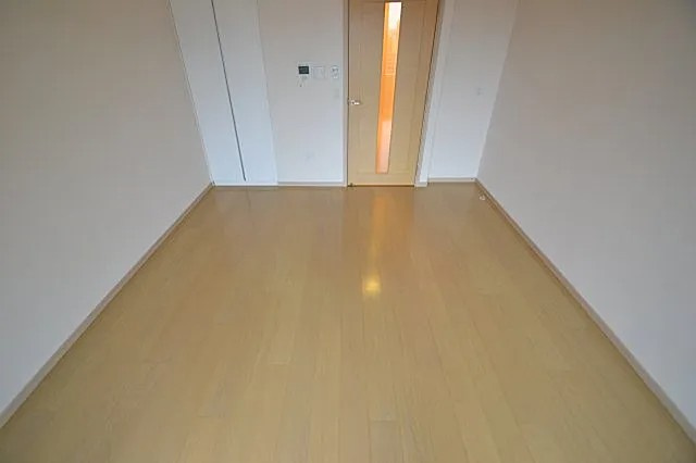 神戸市中央区下山手通３丁目の賃貸マンションの居間・リビング