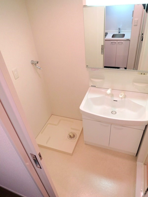 神戸市中央区元町通５丁目の賃貸マンションの洗面所