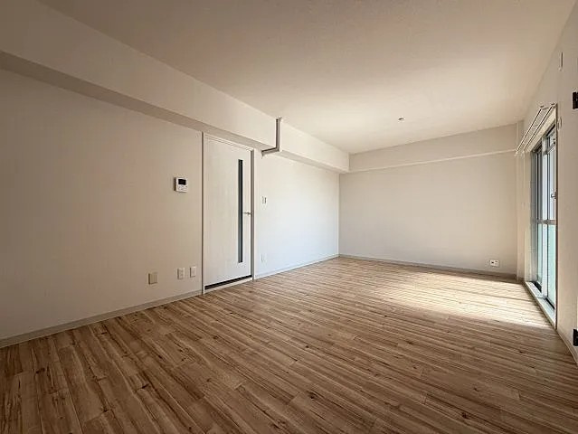 神戸市灘区鶴甲３丁目の賃貸マンションの居間・リビング