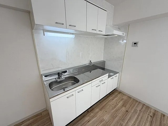 神戸市灘区鶴甲３丁目の賃貸マンションのキッチン