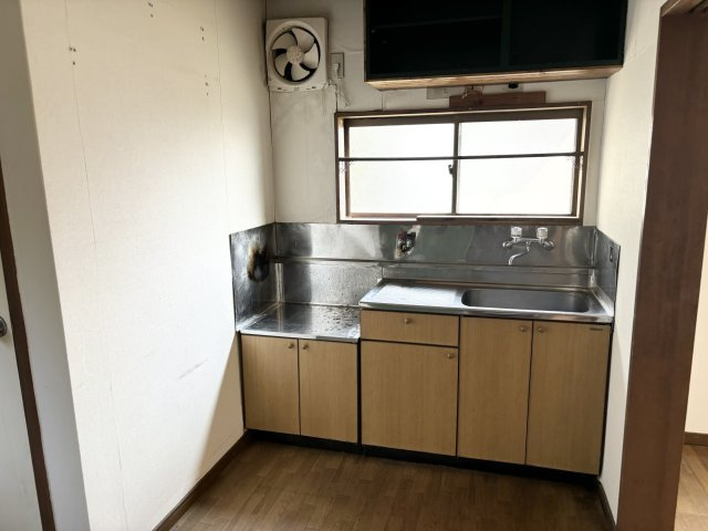 神戸市灘区青谷町３丁目のアパートのキッチン