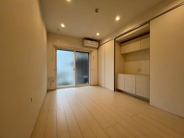 神戸市灘区篠原中町４丁目の賃貸マンションの居間・リビング
