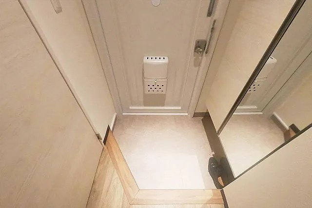 神戸市東灘区住吉宮町４丁目の賃貸マンションの玄関