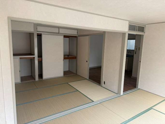 神戸市中央区北長狭通３丁目の賃貸マンションの和室
