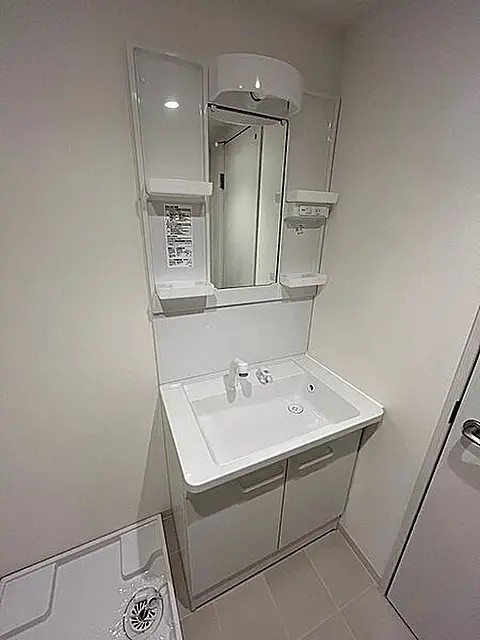 芦屋市大東町の賃貸マンションの洗面所