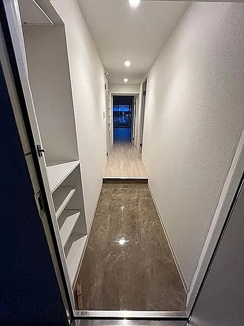 芦屋市大東町の賃貸マンションの玄関