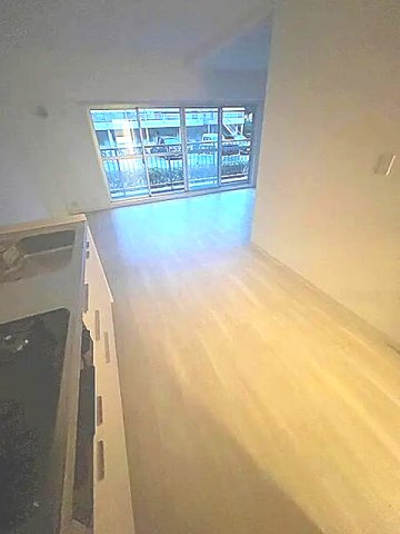 芦屋市大東町の賃貸マンションの居間・リビング
