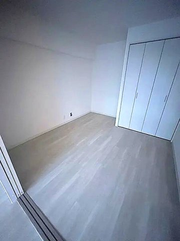 芦屋市大東町の賃貸マンションの居間・リビング
