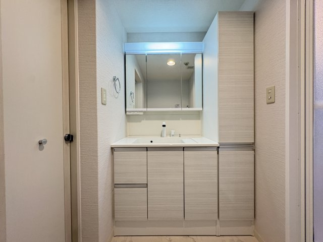 神戸市東灘区住吉本町２丁目の賃貸マンションの洗面所
