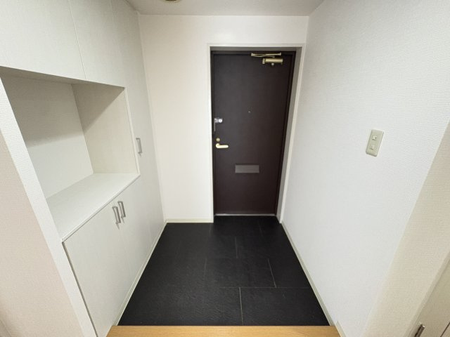 神戸市東灘区住吉本町２丁目の賃貸マンションの玄関
