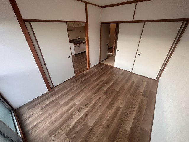 誼マンションの内装