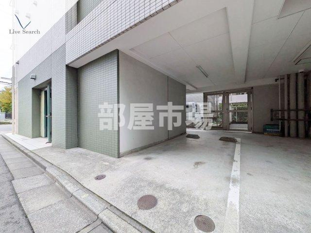 スパシエ門前仲町サウスクレストの駐車場
