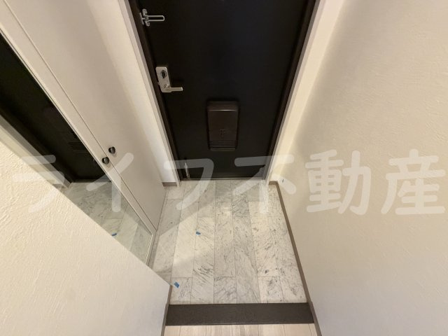 ヒルズ東大阪の玄関