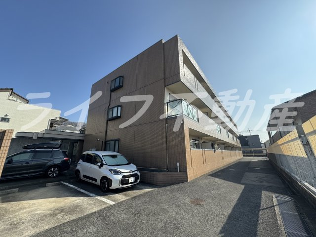 ヒルズ東大阪の外観