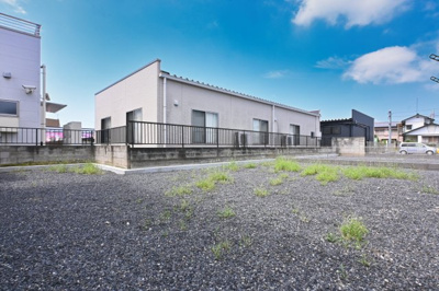 【庭】 | 太田市新井町第6期　クライン | L字型のお庭はとっても広々！休日は家族でBBQや家庭菜園を楽しむのもいいですね♪