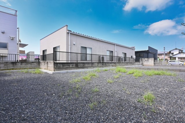 【庭】 | 太田市新井町第6期　クライン | L字型のお庭はとっても広々！休日は家族でBBQや家庭菜園を楽しむのもいいですね♪
