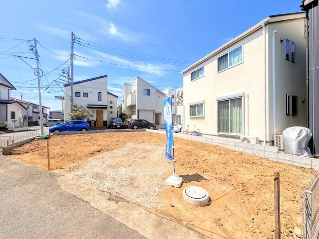 茅ヶ崎市浜之郷　条件付き売地の外観|◆一戸建てを中心とした街並みが整然と続き、周辺は高い建物が建っていないので、緑の多い閑静な趣を感じる環境です。街並みや周辺環境も重要なポイントです！！