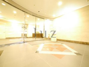 グリフィン新横浜・六番館のロビー