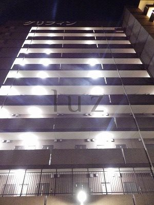 グリフィン新横浜・六番館の外観