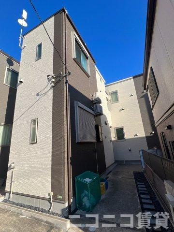 足立区梅田６丁目のアパートの外観
