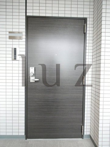 ガーラプライム横濱関内の玄関
