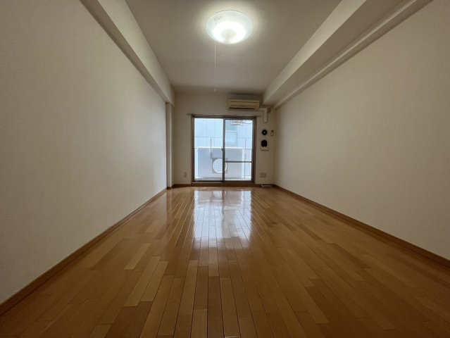 レジディア三宮東の居間・リビング|同物件別部屋写真